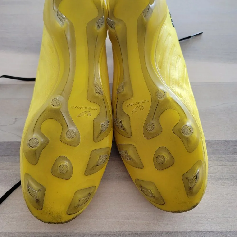 Men's Concave Halo Soccer Cleats Size 9 (fits like 9.5/10) - Picture 4 of 5